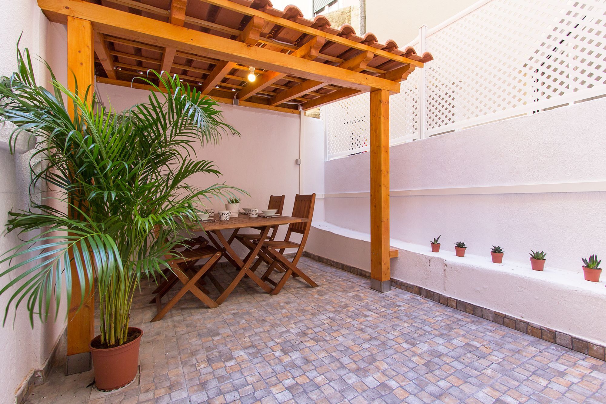 Principe Real Terrace By Homing * Lisbon